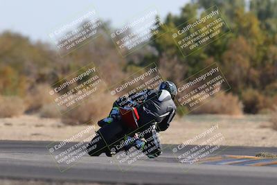 media/Dec-18-2022-SoCal Trackdays (Sun) [[8099a50955]]/Turn 7 Backside (1125am)/